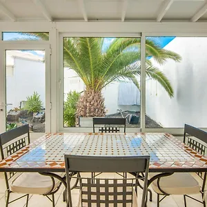 https://a3-bungalow.in-canary-islands.com